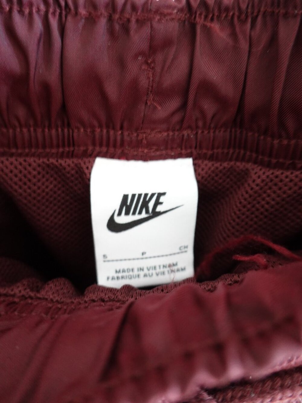 Nike Club Woven Flow Shorts - Burgundy - Picture 3 of 5